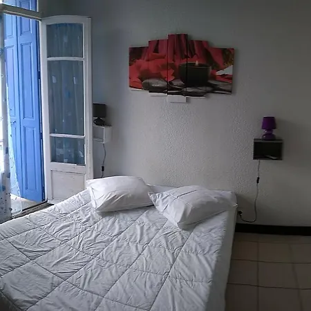 Bear Hostel Port Vendres
